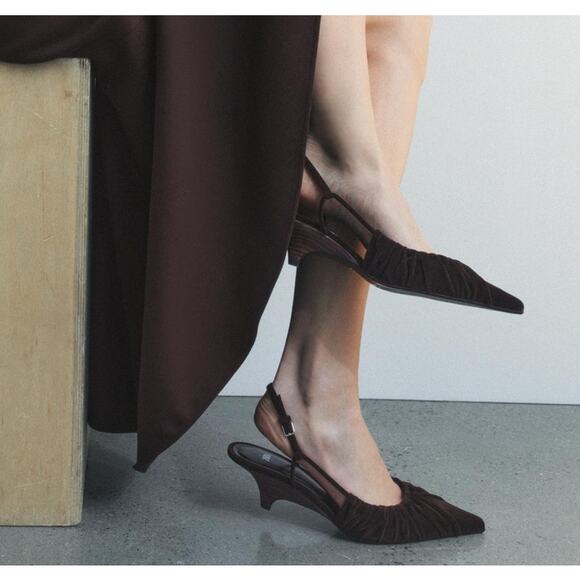 ZARA Velvet Slingback Kitten Heels NWT β Brown Ruched Pointed Toe, Size 7.5 - Picture 2 of 16